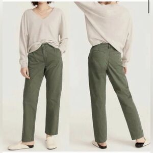 J. Crew Pleated Slouchy Boyfriend Chino Pants NWT size 18 (34) plus size